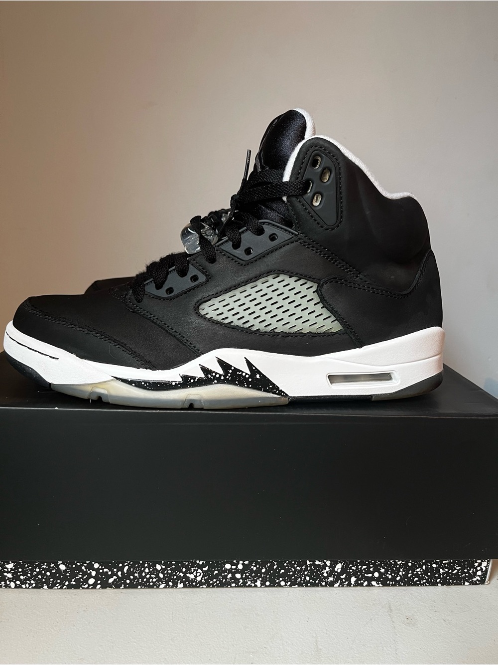 2021 Air Jordan 5 Retro Oreo Black/White - Picture 3 of 12